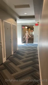 𝓑𝓪𝓻𝓫𝓲𝓮 [ badlittlebarbie18 ] Onlyfans leaked video 10684577 on Hotleaks.tv