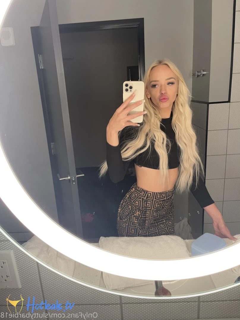 𝓑𝓪𝓻𝓫𝓲𝓮 [ badlittlebarbie18 ] Onlyfans leaked photo 14320372 on Hotleaks.tv