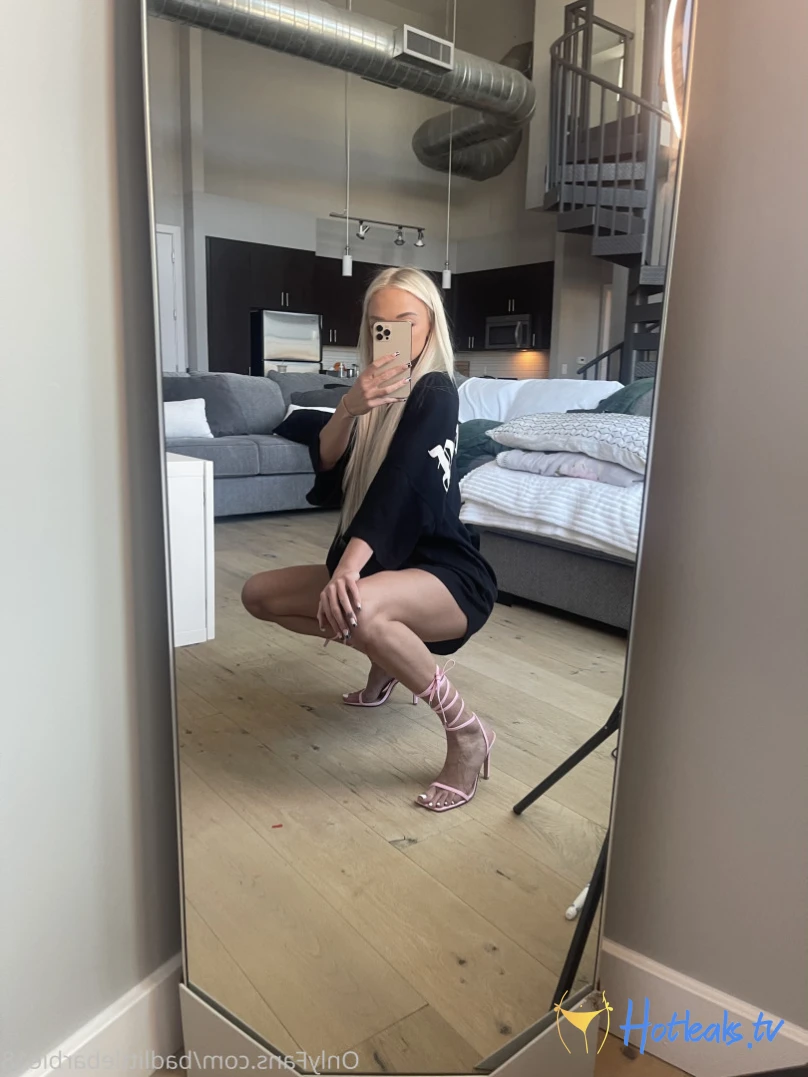 𝓑𝓪𝓻𝓫𝓲𝓮 [ badlittlebarbie18 ] Onlyfans leaked photo 15338927 on Hotleaks.tv