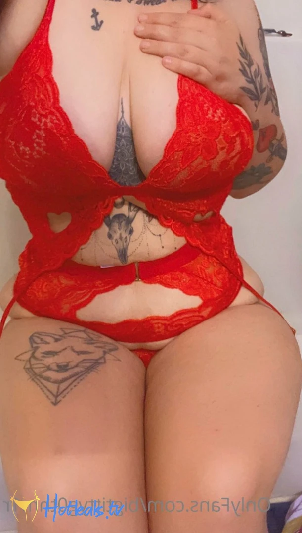 bigtittyg0thm1r Onlyfans leaked photo 2389410 on Hotleaks.tv