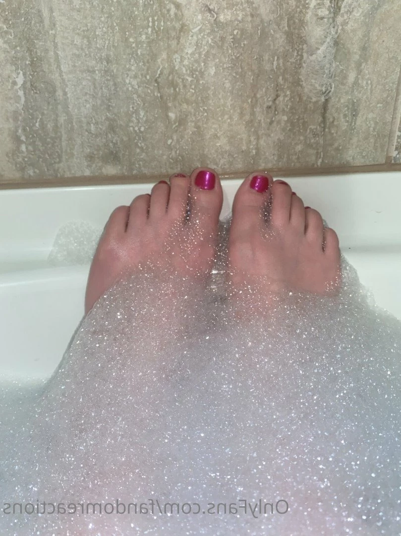 fandomreactions Onlyfans leaked photo 3965979 on Hotleaks.tv