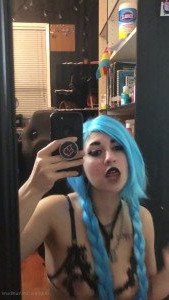 2546877