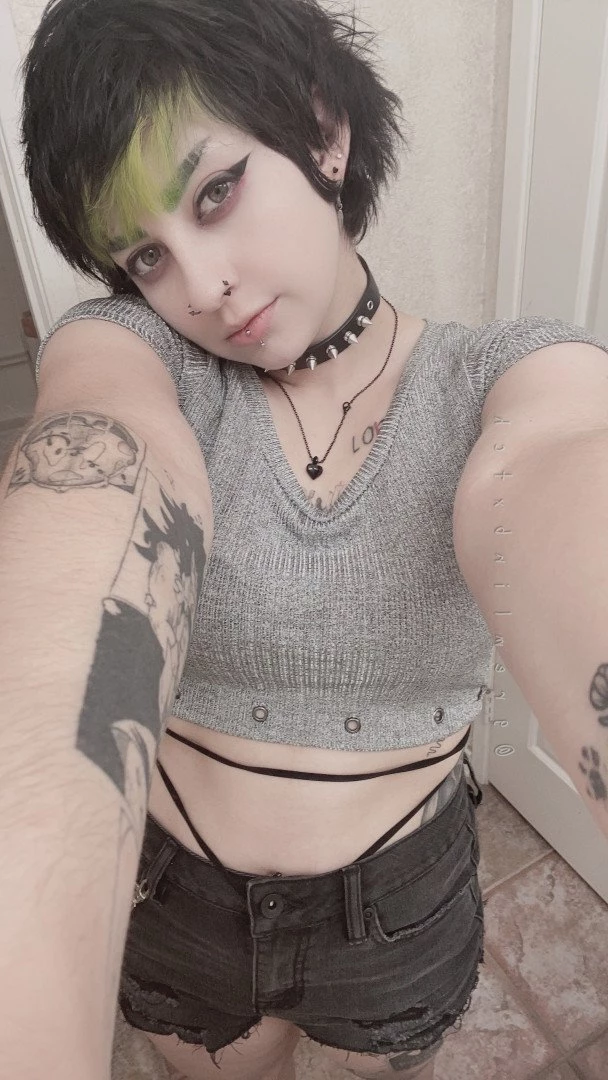 gremlinbxtch Onlyfans leaked photo 4419374 on Hotleaks.tv
