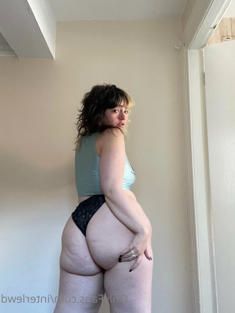 Suzanna [ interlewd ] Onlyfans leaked photo 2388320 on Hotleaks.tv