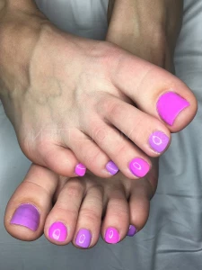 6628070