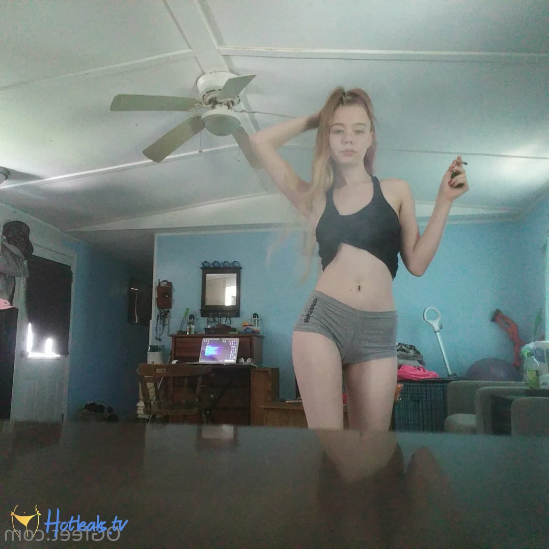 Sativa Skies [ ogfeet ] Onlyfans leaked photo 12908051 on Hotleaks.tv