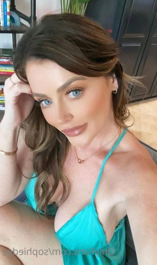 Sophie Dee [ sophiedee ] Onlyfans leaked photo 4225913 on Hotleaks.tv