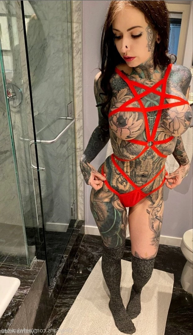 Tooth fairy 𝒕𝒐𝒑 8% [ toothfairyxox ] Onlyfans leaked photo 2485581 on Hotleaks.tv