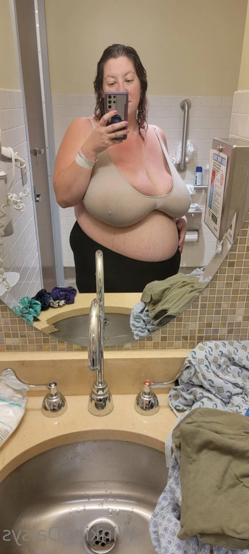 Busty Mara [ winkingdaisys ] Onlyfans leaked photo 2386070 on Hotleaks.tv