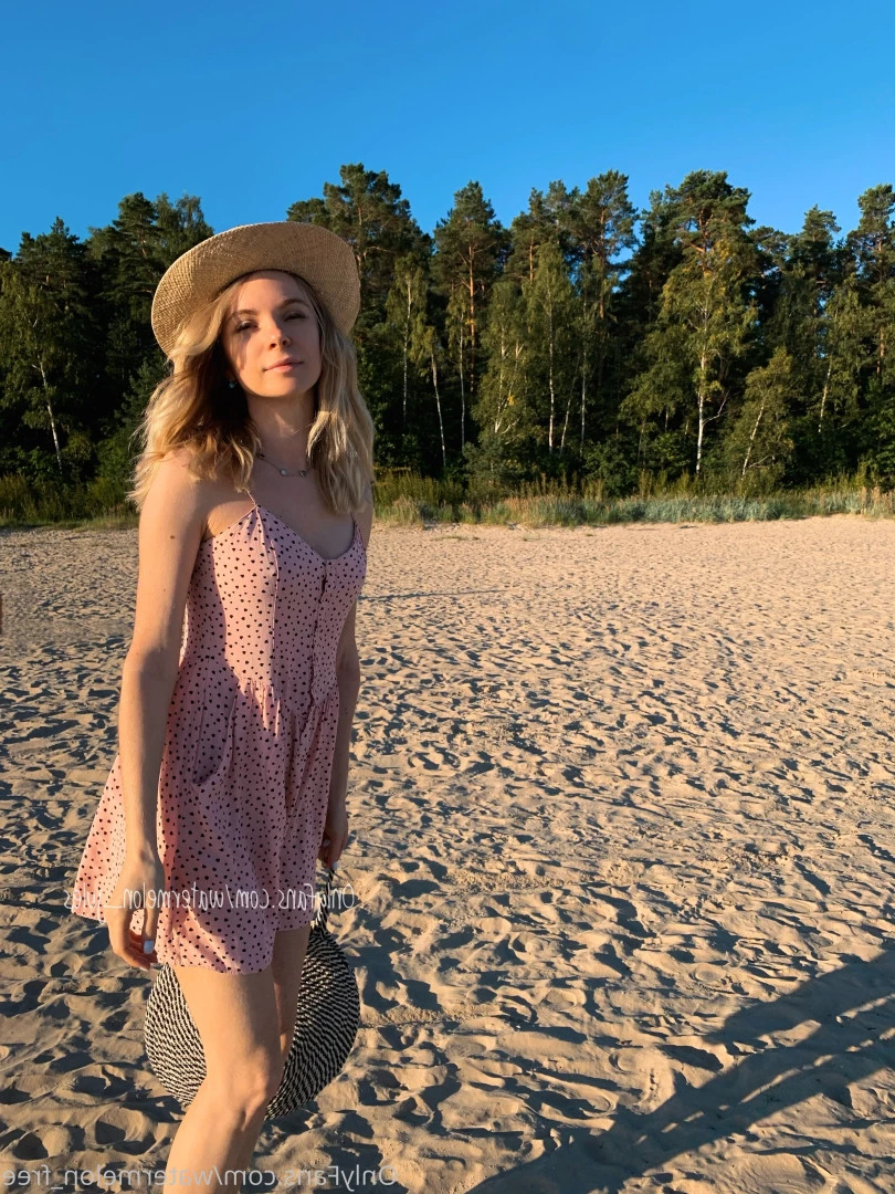 𝐉𝐔𝐋𝐄𝐒 👅 % for expired VIP fans🍓 [ wm_jules_ ] Onlyfans leaked photo 6381273 on Hotleaks.tv