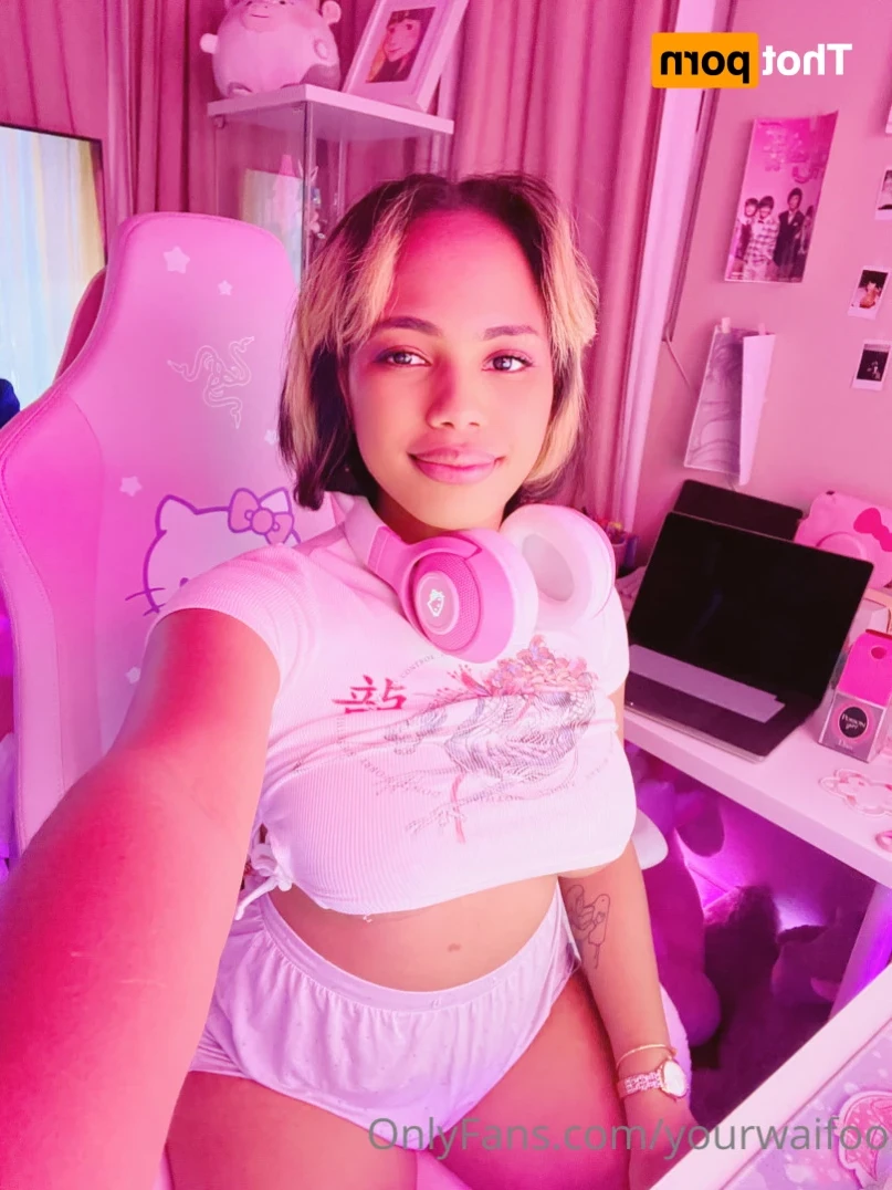✨Your college gf✨ [ yourwaifoo ] Onlyfans leaked photo 12539934 on Hotleaks.tv