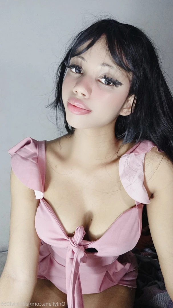 ✨Your college gf✨ [ yourwaifoo ] Onlyfans leaked photo 15409013 on Hotleaks.tv