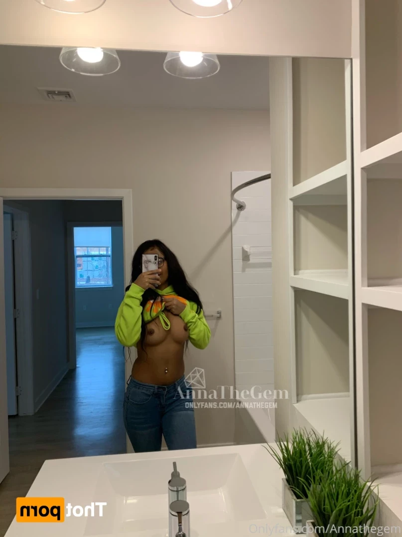 Nasty College Student 👩🏾‍🦱 Anna 💎 [ annathegem ] Onlyfans leaked photo 15205179 on Hotleaks.tv