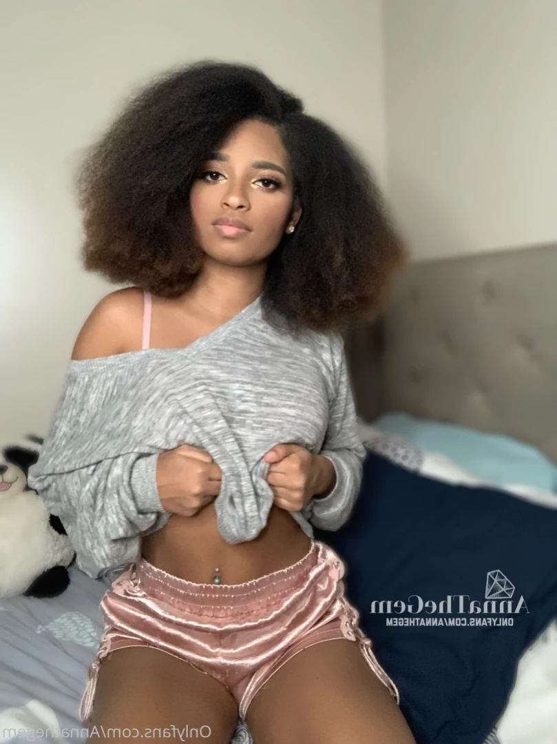 Nasty College Student 👩🏾‍🦱 Anna 💎 [ annathegem ] Onlyfans leaked photo 15735099 on Hotleaks.tv