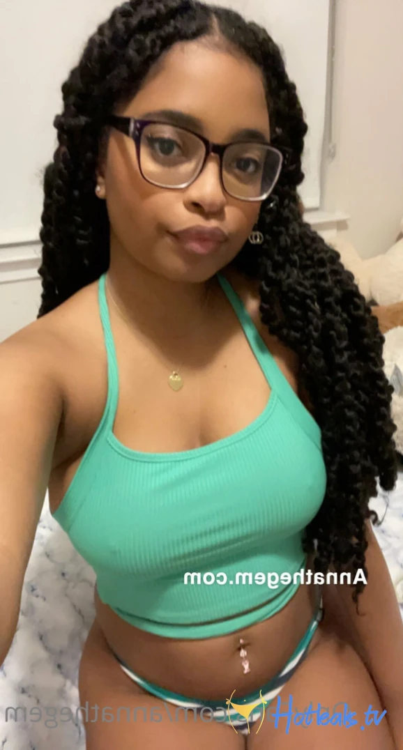 Nasty College Student 👩🏾‍🦱 Anna 💎 [ annathegem ] Onlyfans leaked photo 15778556 on Hotleaks.tv