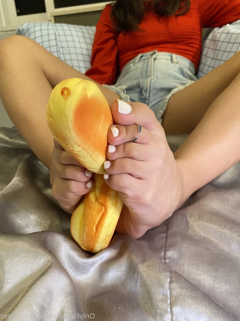 Eurasian Feet [ eurasian_feet ] Onlyfans leaked photo 4481086 on Hotleaks.tv
