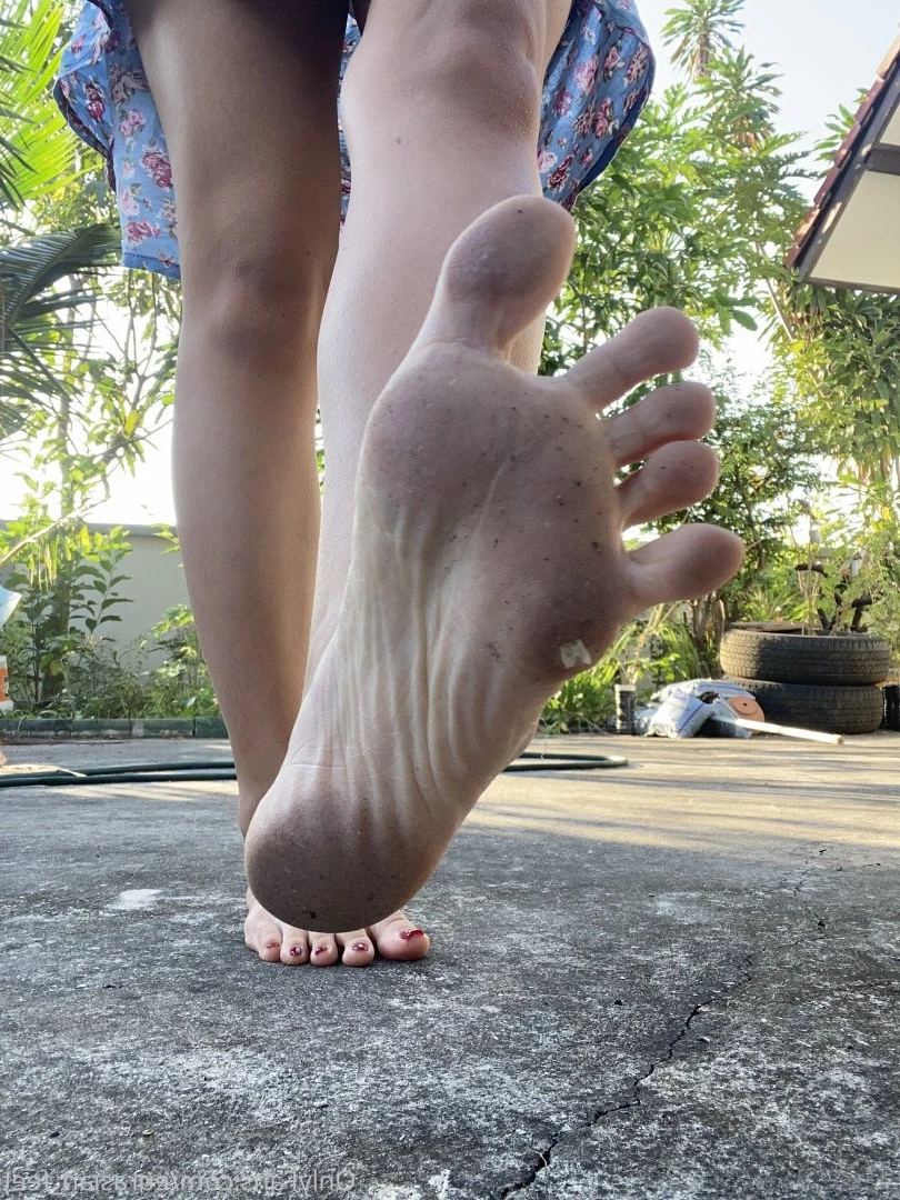 Eurasian Feet [ eurasian_feet ] Onlyfans leaked photo 4482310 on Hotleaks.tv