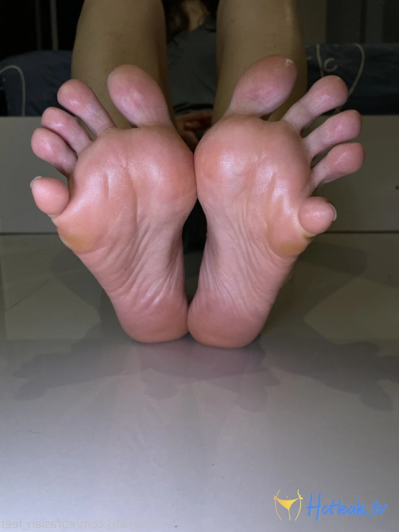 Eurasian Feet [ eurasian_feet ] Onlyfans leaked photo 4483333 on Hotleaks.tv