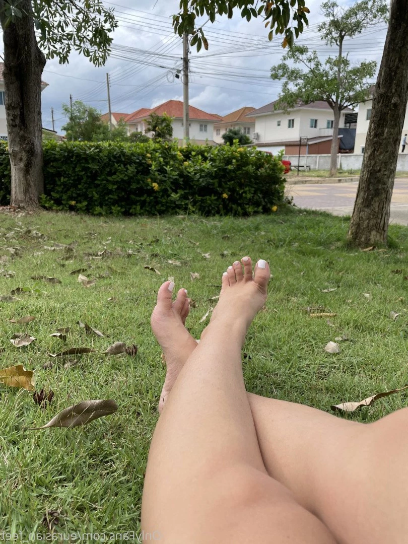 Eurasian Feet [ eurasian_feet ] Onlyfans leaked photo 4484282 on Hotleaks.tv