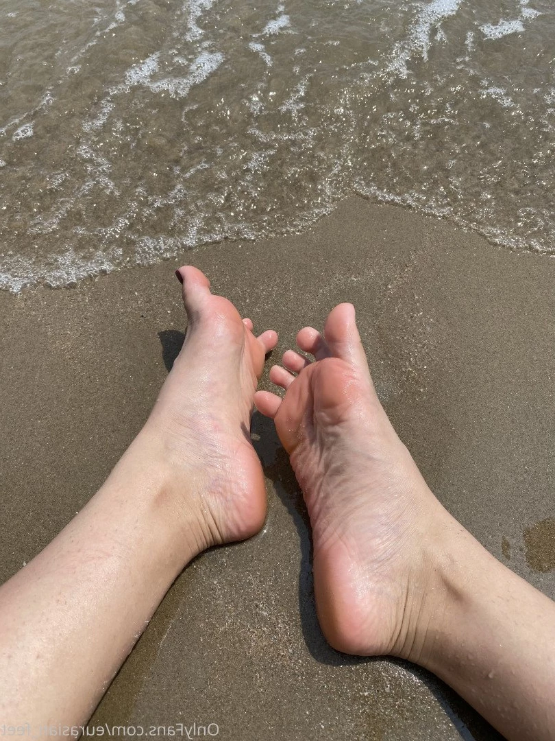 Eurasian Feet [ eurasian_feet ] Onlyfans leaked photo 4484706 on Hotleaks.tv