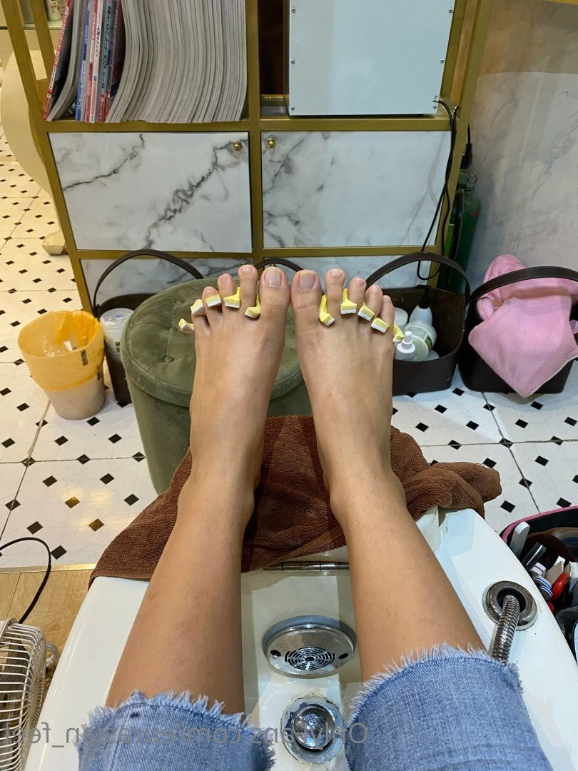 Eurasian Feet [ eurasian_feet ] Onlyfans leaked photo 4485740 on Hotleaks.tv