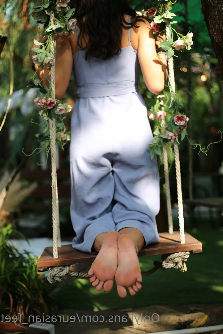Eurasian Feet [ eurasian_feet ] Onlyfans leaked photo 4486500 on Hotleaks.tv