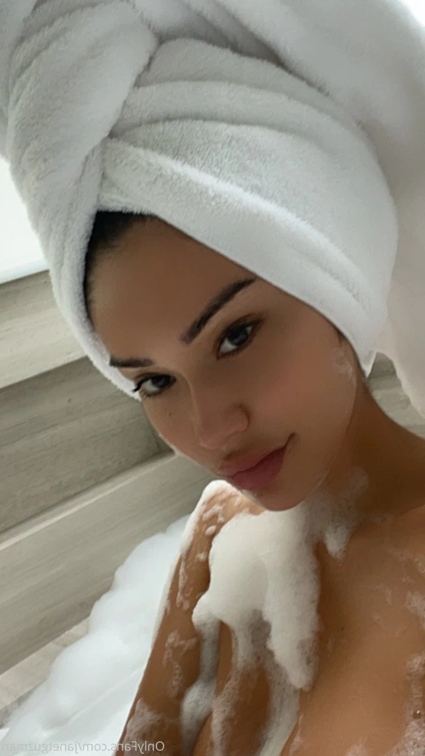 Janet Guzman 🔞 [ janetguzman ] Onlyfans leaked photo 3936705 on Hotleaks.tv