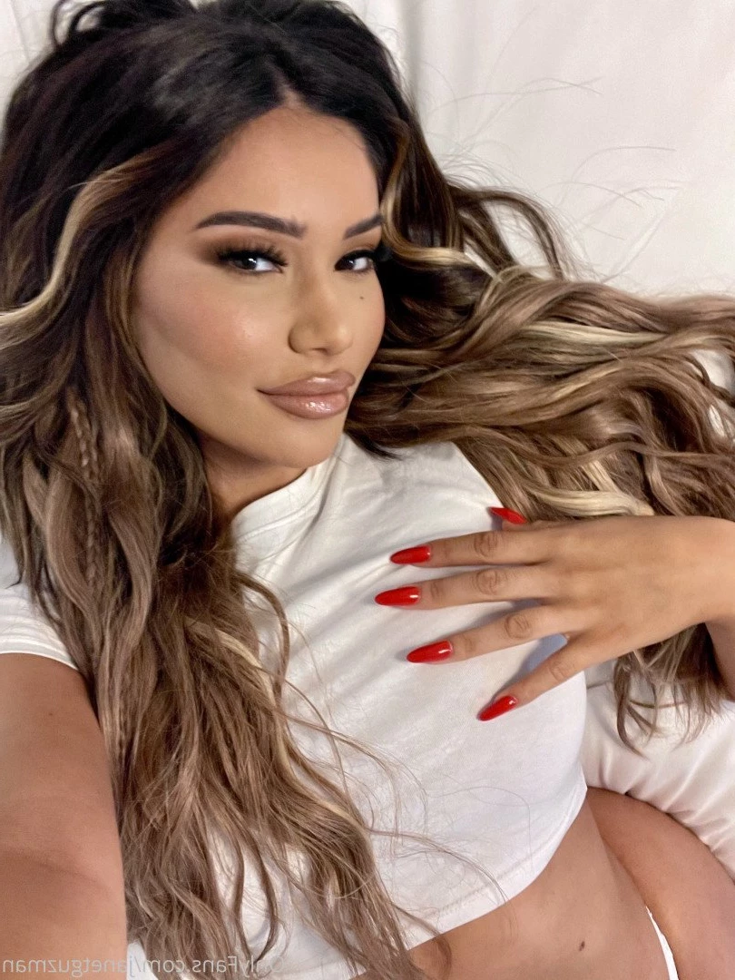 Janet Guzman 🔞 [ janetguzman ] Onlyfans leaked photo 3939452 on Hotleaks.tv