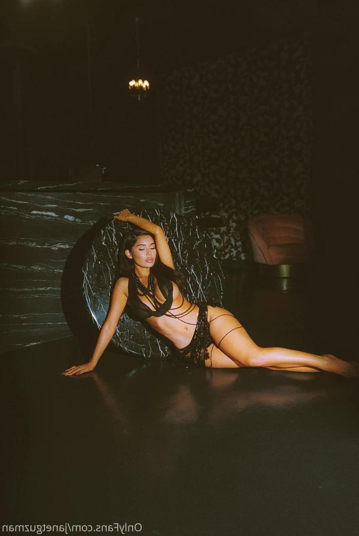 Janet Guzman 🔞 [ janetguzman ] Onlyfans leaked photo 6245418 on Hotleaks.tv