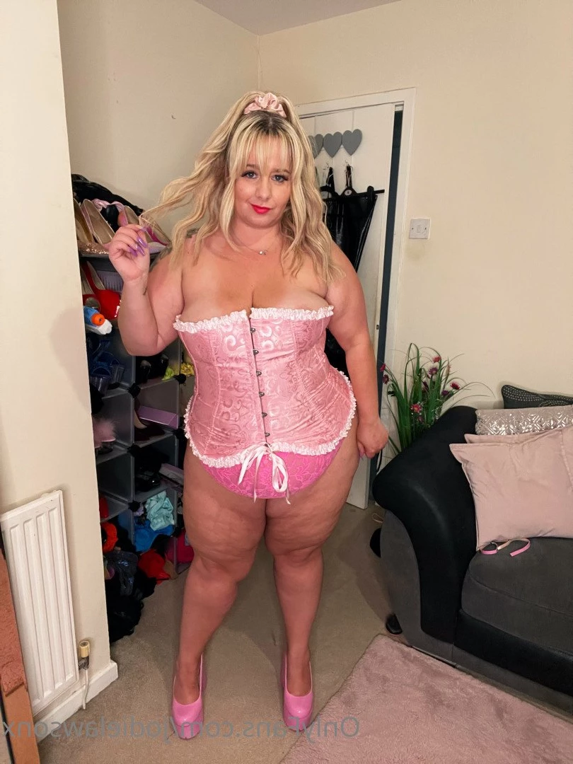 BIG BOOTY JODIE [ jodielawsonx ] Onlyfans leaked photo 2323880 on Hotleaks.tv