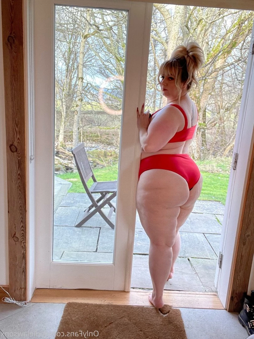 BIG BOOTY JODIE [ jodielawsonx ] Onlyfans leaked photo 2333917 on Hotleaks.tv