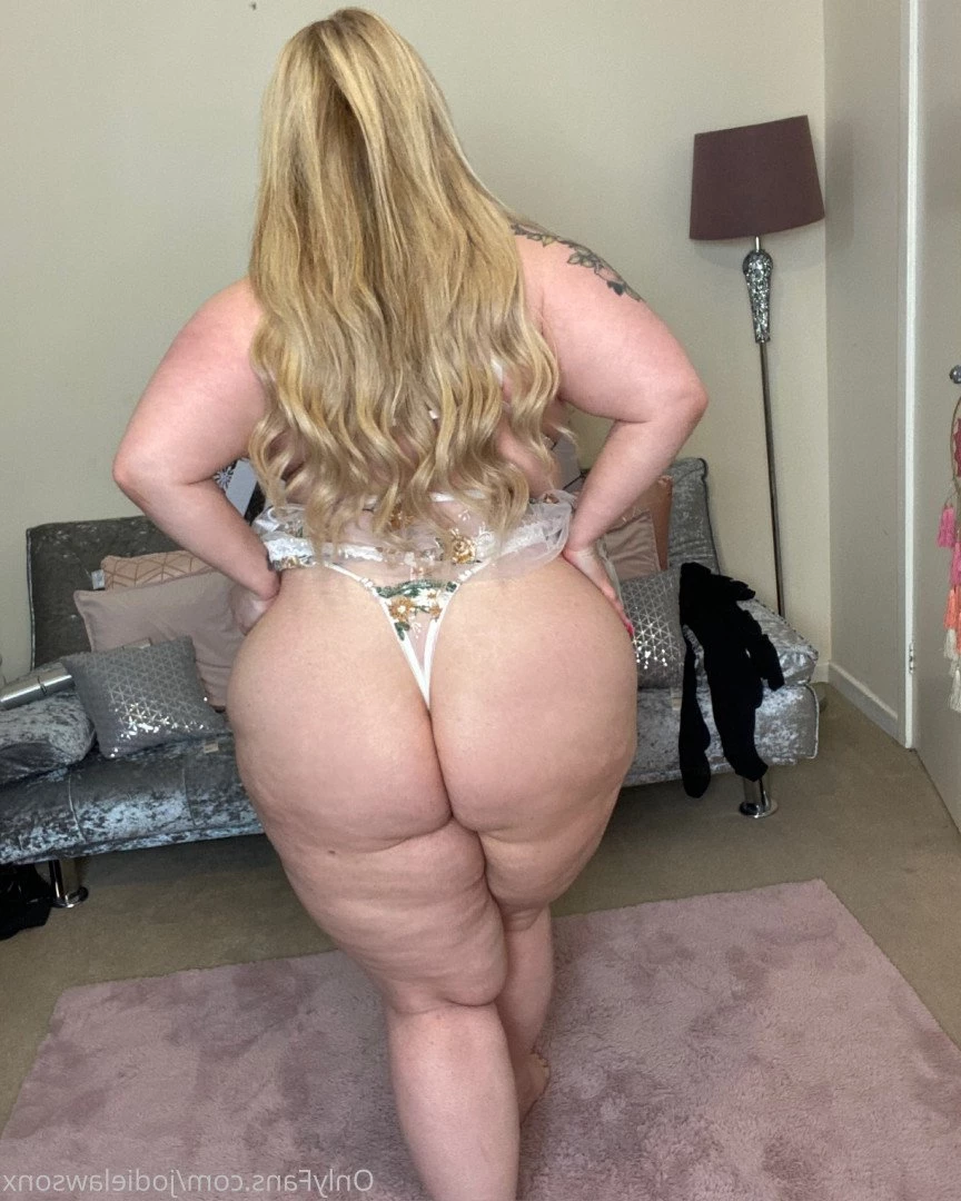 BIG BOOTY JODIE [ jodielawsonx ] Onlyfans leaked photo 2372925 on Hotleaks.tv