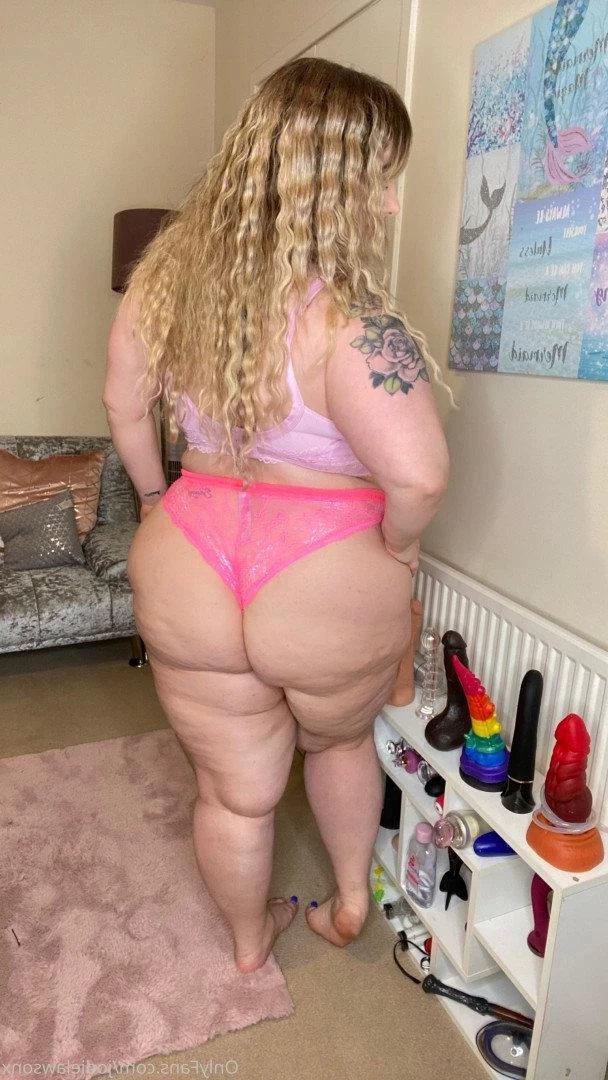 BIG BOOTY JODIE [ jodielawsonx ] Onlyfans leaked photo 2373893 on Hotleaks.tv