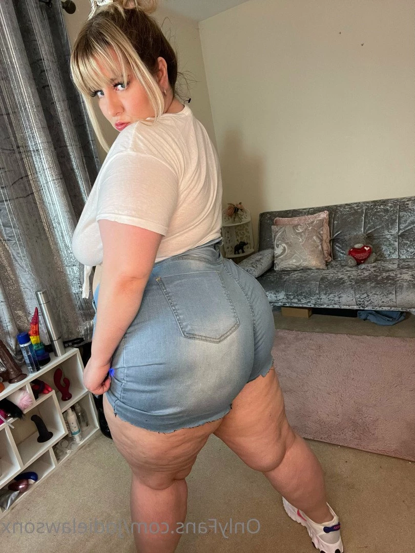 BIG BOOTY JODIE [ jodielawsonx ] Onlyfans leaked photo 2398654 on Hotleaks.tv