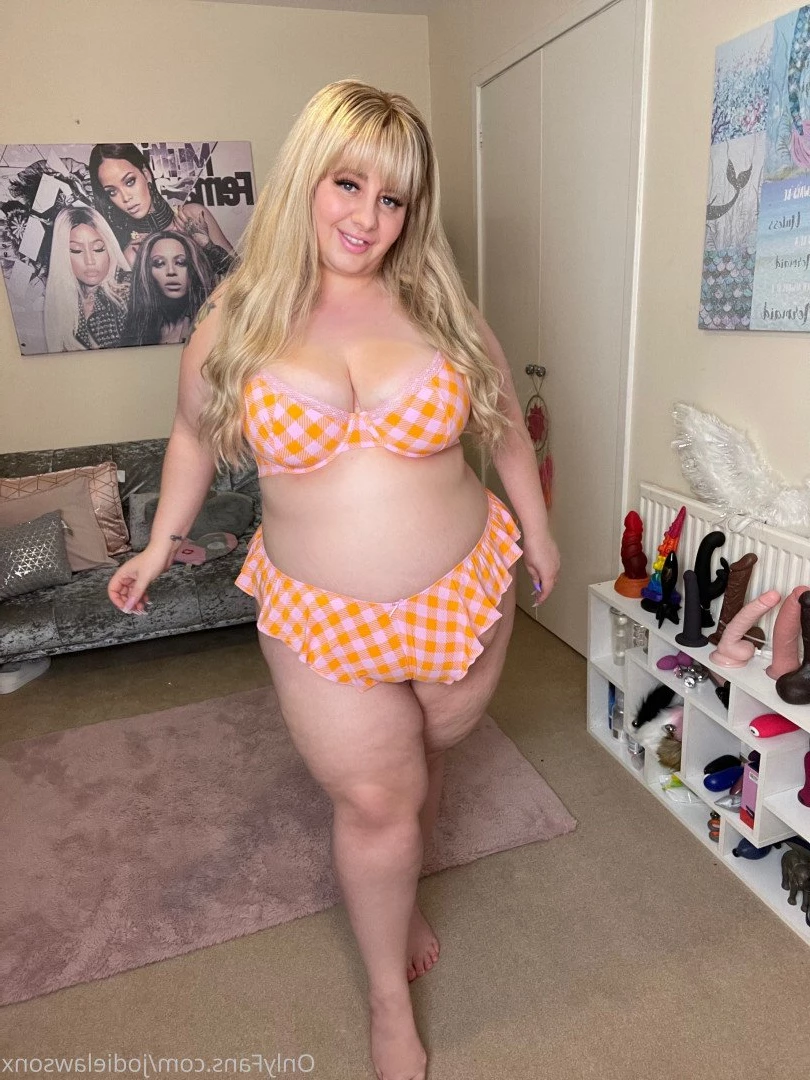 BIG BOOTY JODIE [ jodielawsonx ] Onlyfans leaked photo 2417437 on Hotleaks.tv