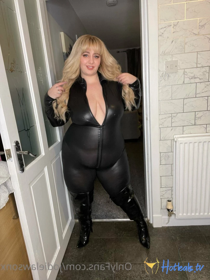 BIG BOOTY JODIE [ jodielawsonx ] Onlyfans leaked photo 2452349 on Hotleaks.tv