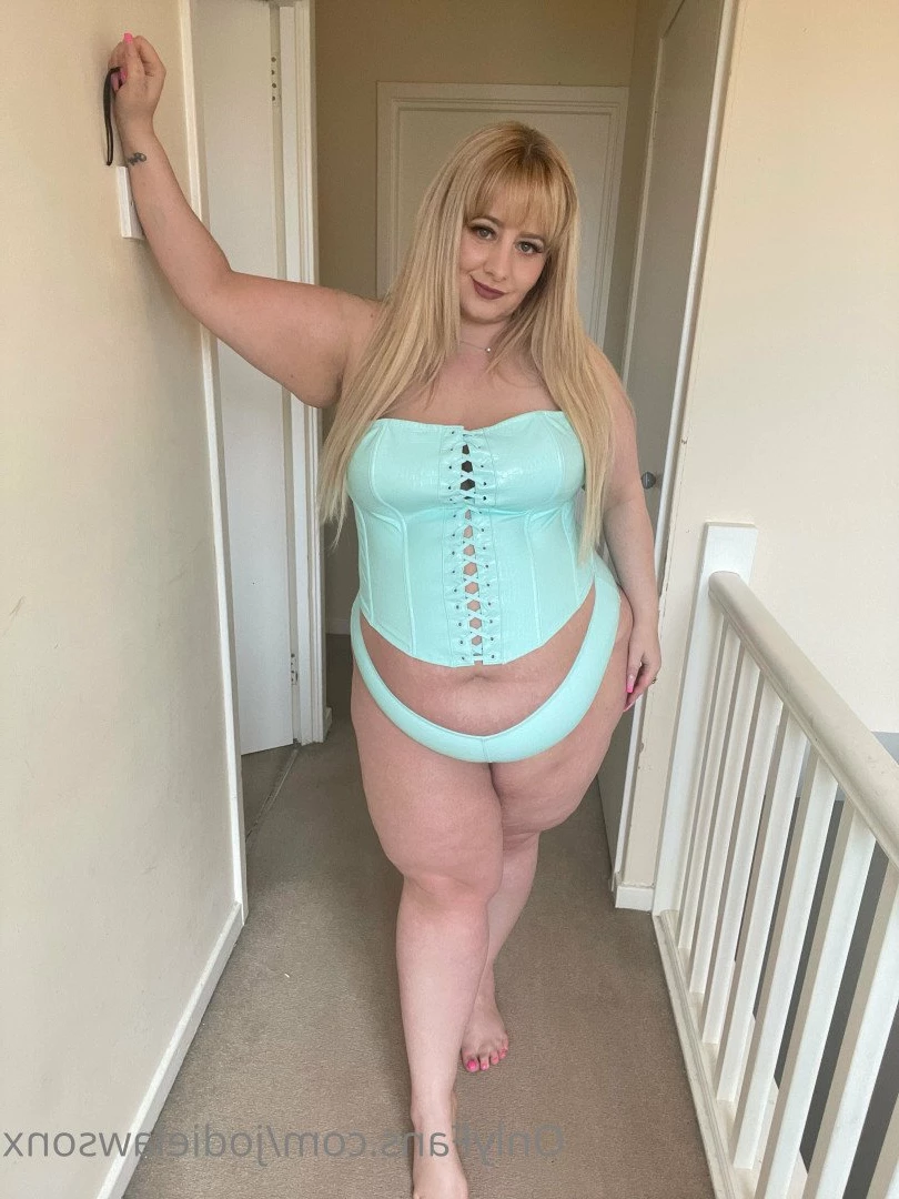 BIG BOOTY JODIE [ jodielawsonx ] Onlyfans leaked photo 2453286 on Hotleaks.tv