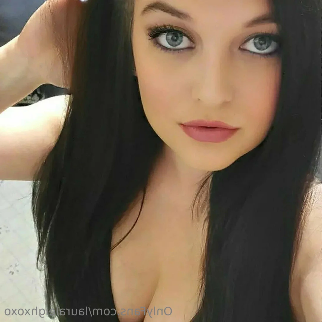 Lauraleigh 🎀 4'10🤗 Big Tits🎀 [ lauraleighxoxo ] Onlyfans leaked photo 9587008 on Hotleaks.tv