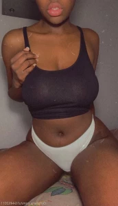 2375912