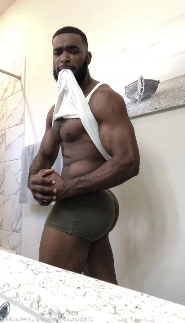 Marshall Price [ officialgreysweatsking ] Onlyfans leaked photo 2306397 on Hotleaks.tv