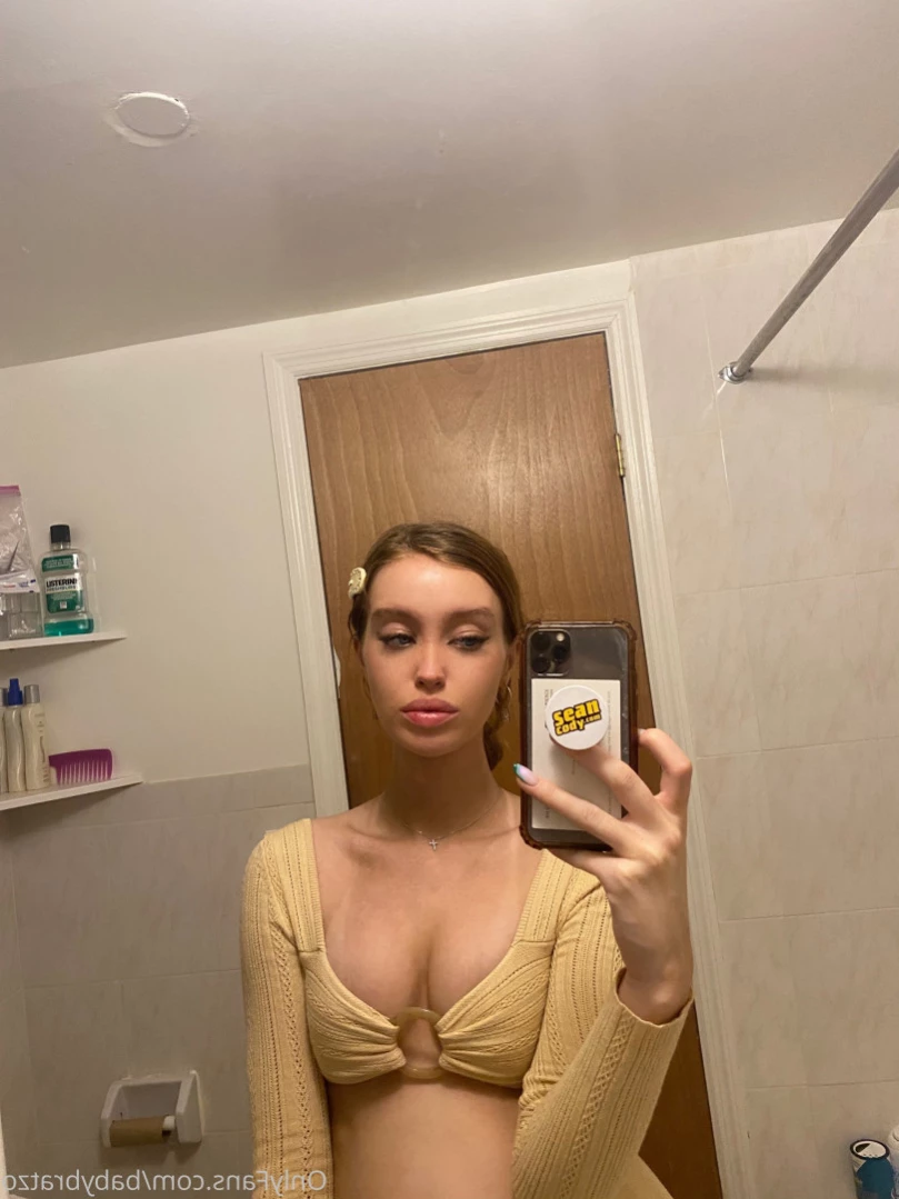 Baby Brat [ babybratzo ] Onlyfans leaked photo 14943441 on Hotleaks.tv