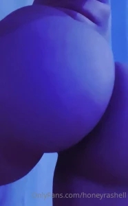 9160748