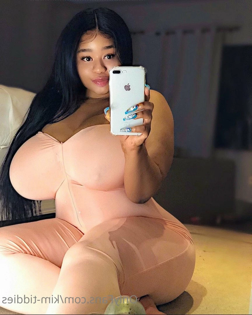 Kim Tiddies [ kim-tiddies ] Onlyfans leaked photo 4026837 on Hotleaks.tv
