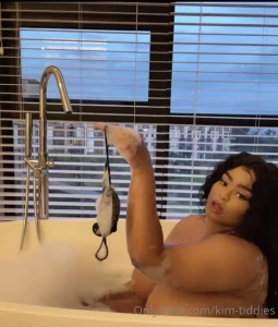 Kim Tiddies [ kim-tiddies ] Onlyfans leaked video 9160028 on Hotleaks.tv