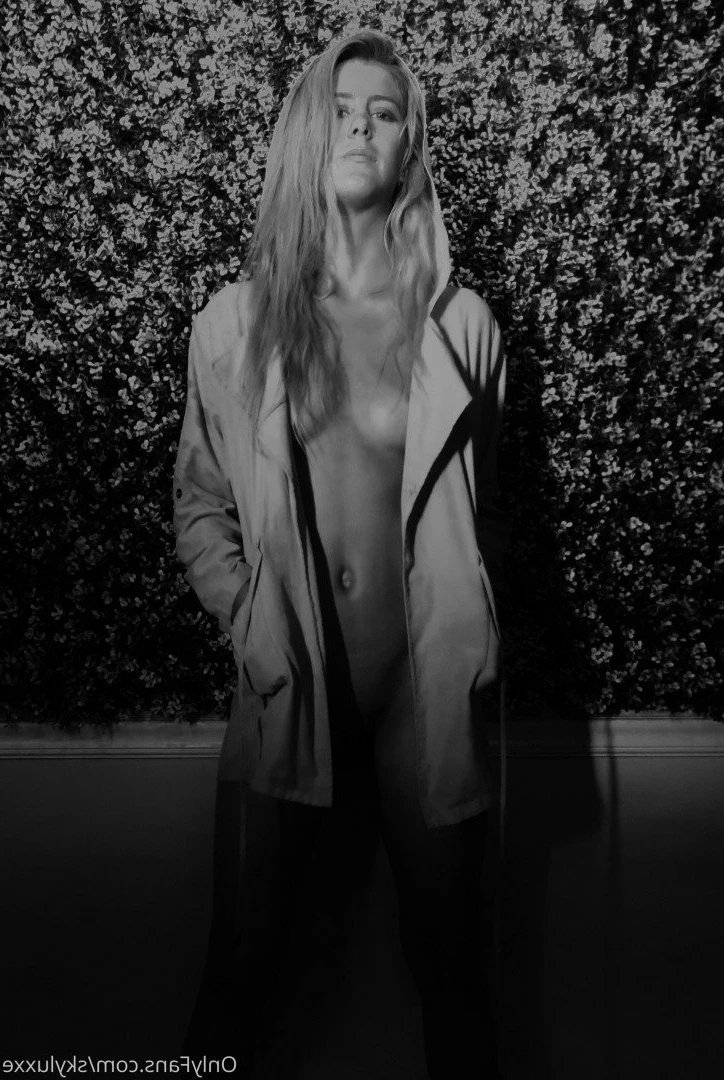Sky Luxxe [ skyluxxe ] Onlyfans leaked photo 2318618 on Hotleaks.tv