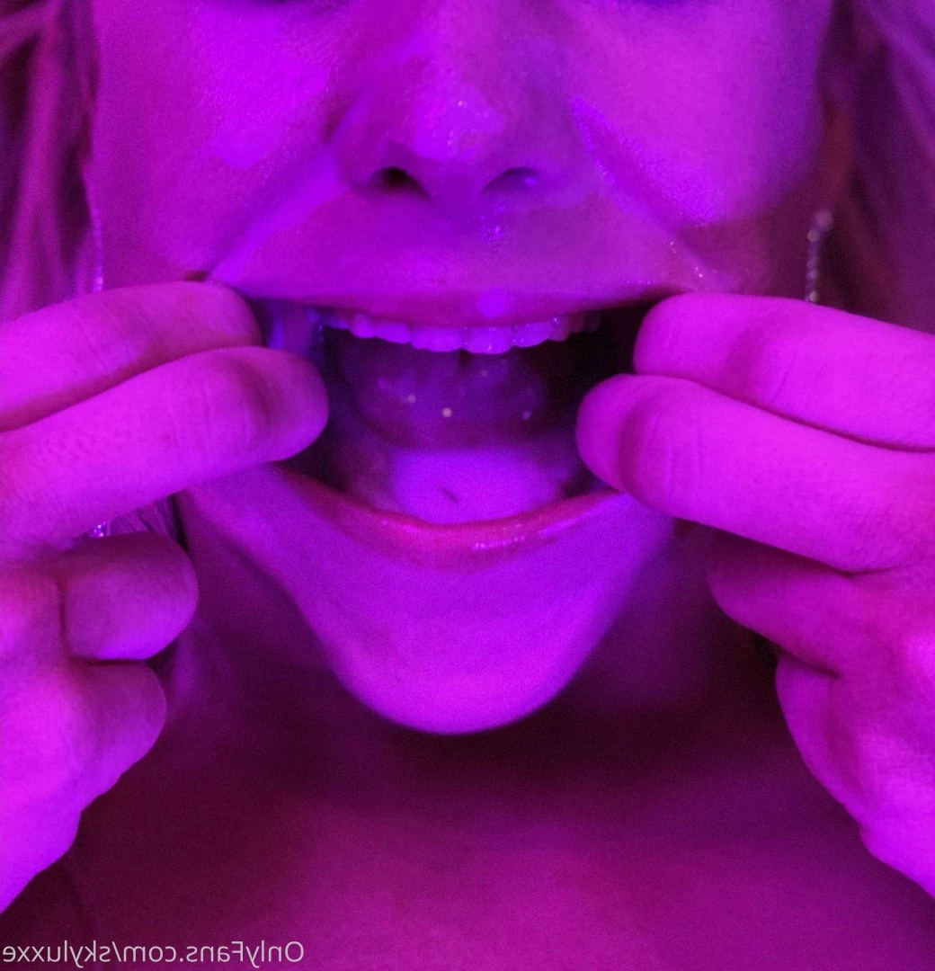 Sky Luxxe [ skyluxxe ] Onlyfans leaked photo 2319347 on Hotleaks.tv