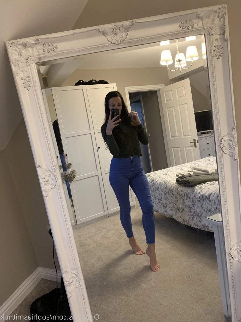 Sophia Smith Mum Next Door [ sophiasmithuk ] Onlyfans leaked photo 3992450 on Hotleaks.tv