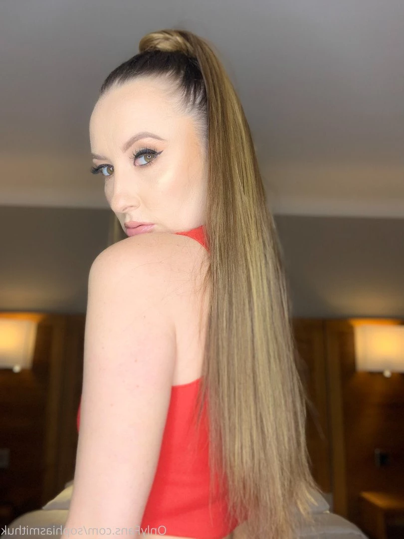 Sophia Smith Mum Next Door [ sophiasmithuk ] Onlyfans leaked photo 4382050 on Hotleaks.tv