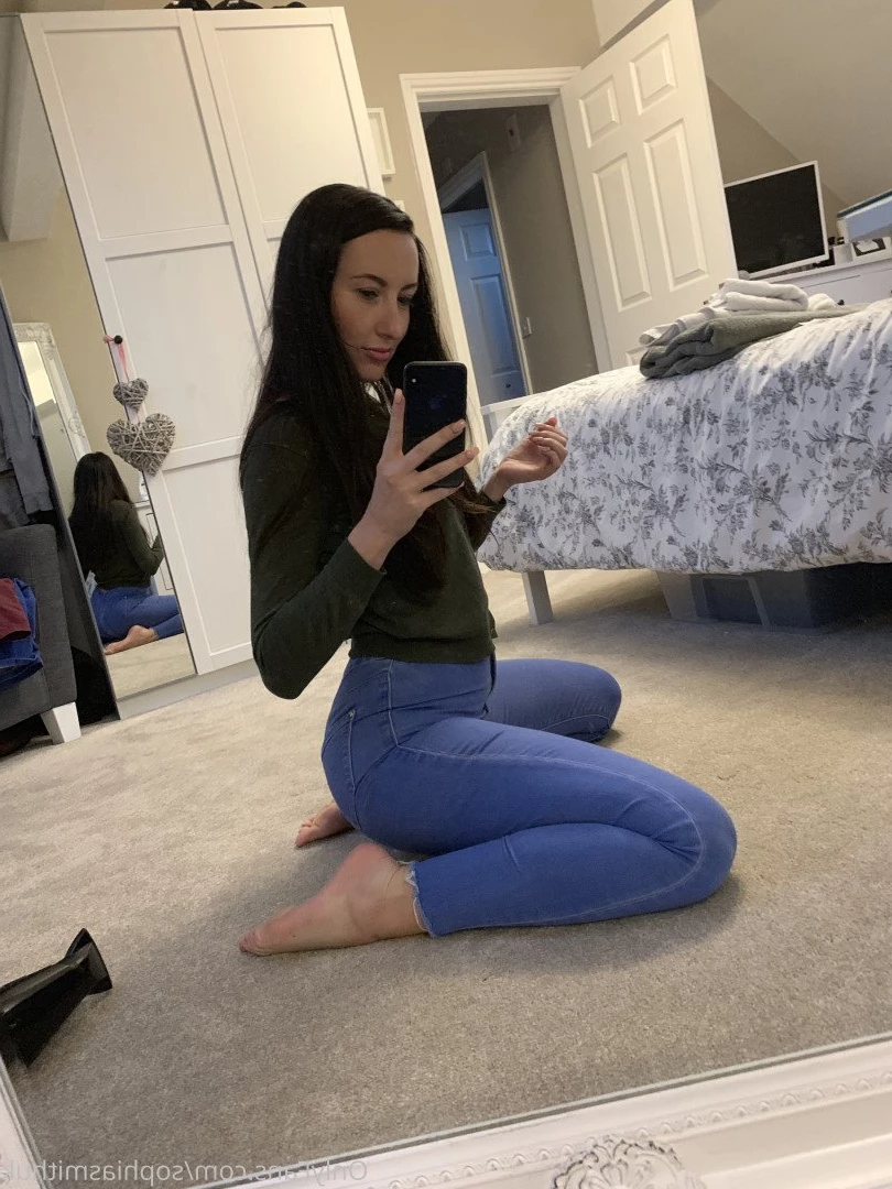 Sophia Smith Mum Next Door [ sophiasmithuk ] Onlyfans leaked photo 4400724 on Hotleaks.tv