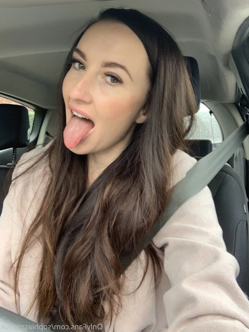 Sophia Smith Mum Next Door [ sophiasmithuk ] Onlyfans leaked photo 4435378 on Hotleaks.tv
